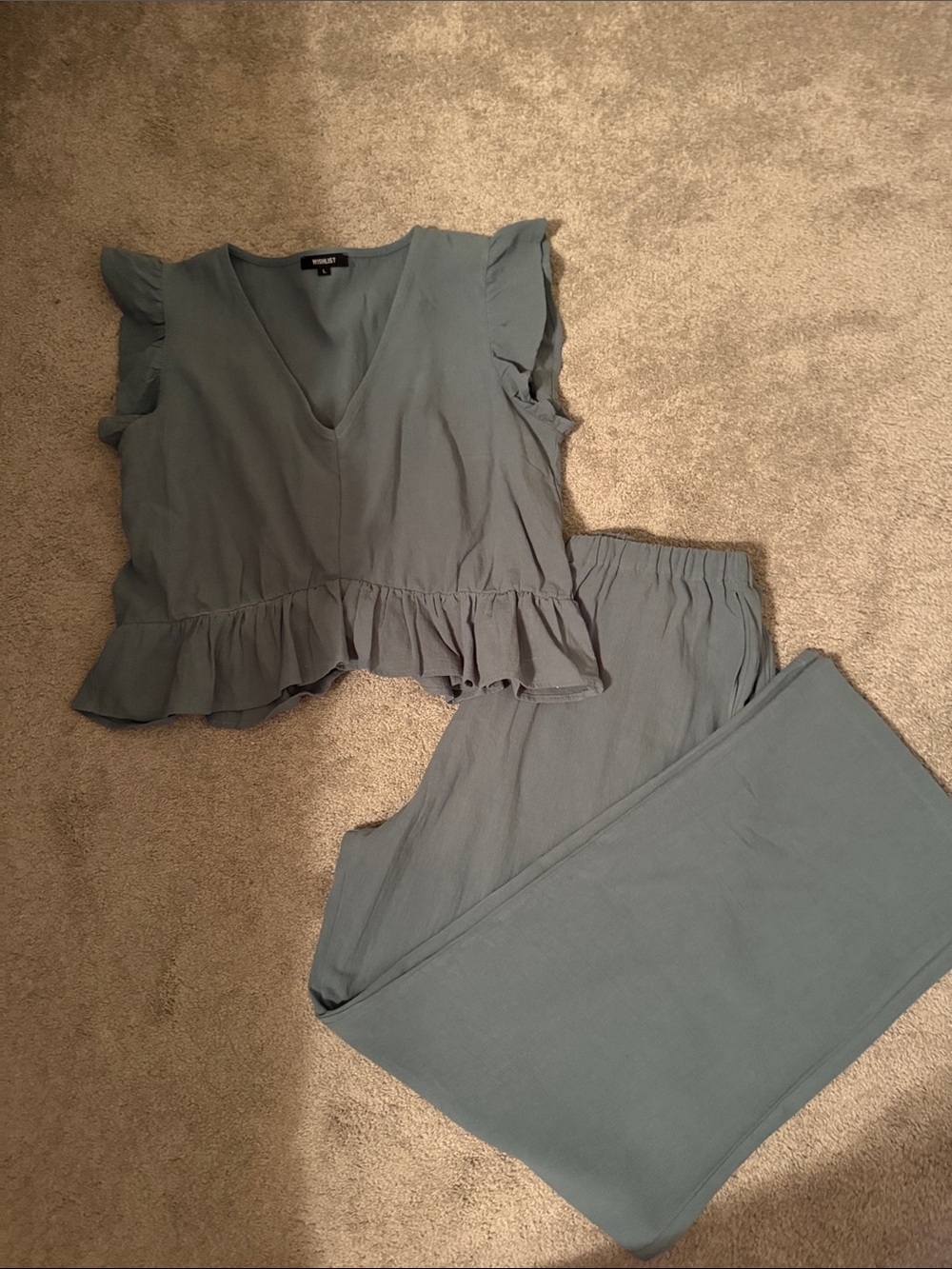 NWOT Women’s Two-Piece Ruffle Top & Wide-Leg Pants Set - Sage Green - Picture 2 of 3